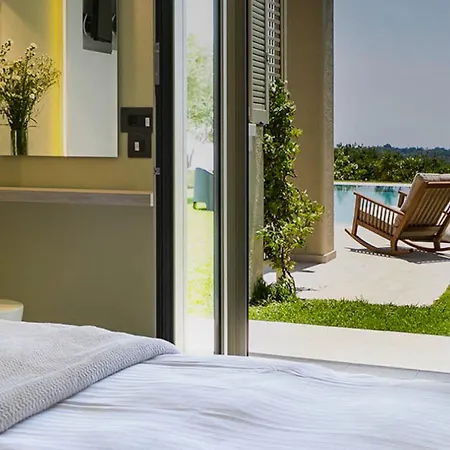 Stunning Kefalonia 4 Bedrooms Ylenia Private Pool Λακήθρα