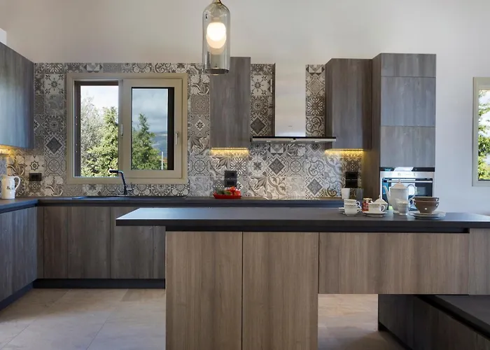 Stunning Kefalonia 4 Bedrooms Ylenia Private Pool فيلة